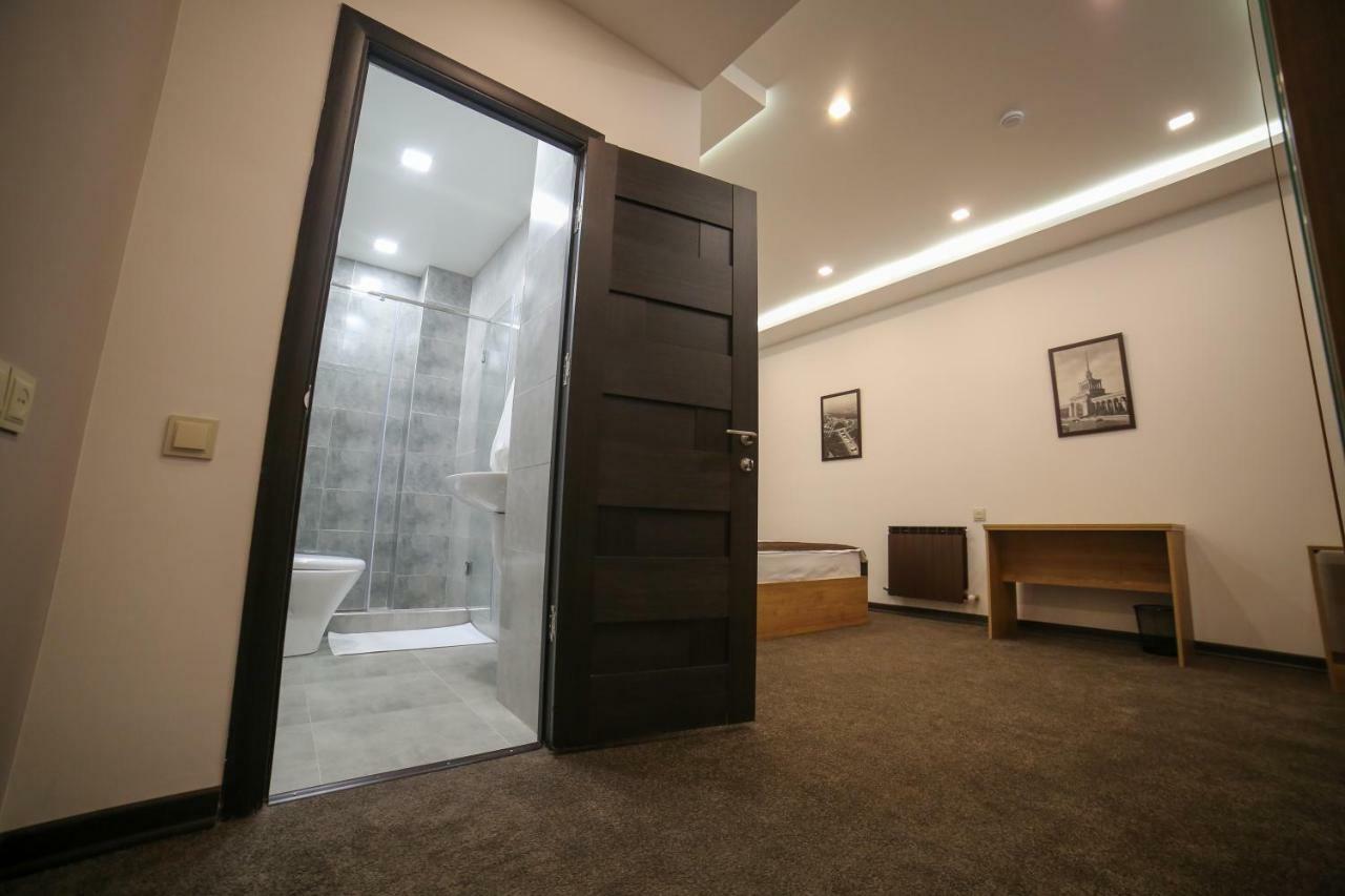 Moscow Boutique Hotel Erévan Extérieur photo